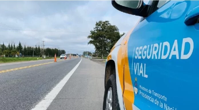 Uno por uno, todos los documentos obligatorios para circular en auto en 2024