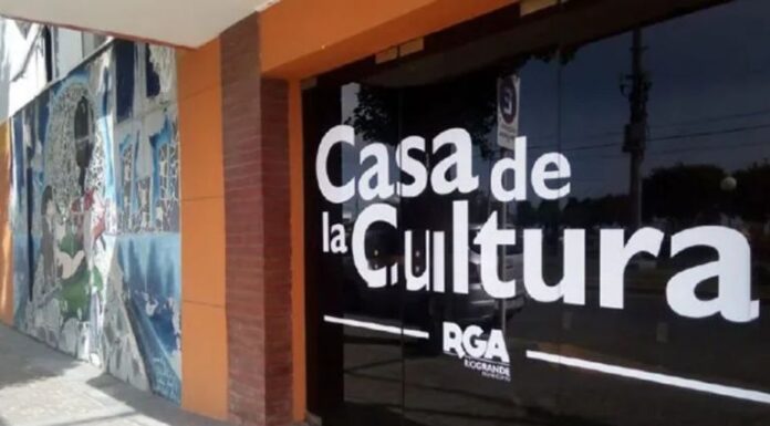 “La Mujer Puente” vuelve a presentarse en la Casa de la Cultura