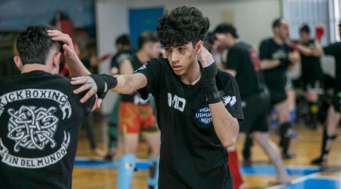 Gran presencia de escuelas de Ushuaia y Río Grande en la clínica abierta de kickboxing que organizó el Instituto Municipal de Deportes