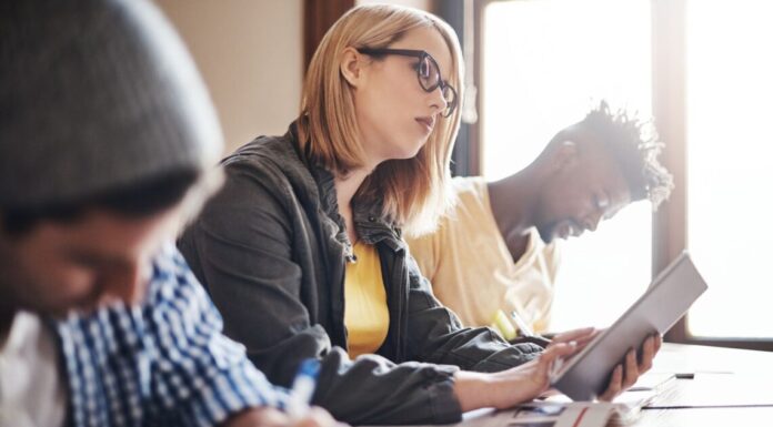 Nueva beca para jóvenes en Argentina: Solo 500 plazas con un requisito