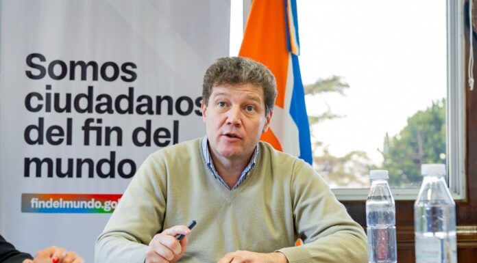 Melella encabezó un encuentro multisectorial por las medidas del Gobierno Nacional