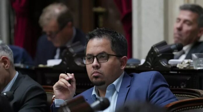 Santiago Pauli contra los gremios en Tierra del Fuego: “Hay que recambiar a los sindicalistas mafiosos y corruptos”