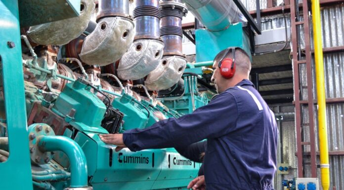 Avanzan las tareas de reparación del generador principal en Tolhuin