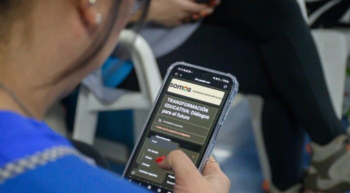 La transformación educativa sigue su curso: docentes fueguinos participan activamente en los foros provinciales