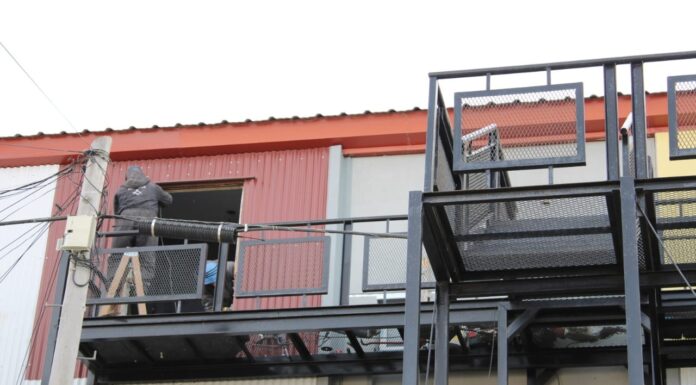 IPVyH retoma obras de escaleras de emergencia en Chacra II y IV tras demoras administrativas