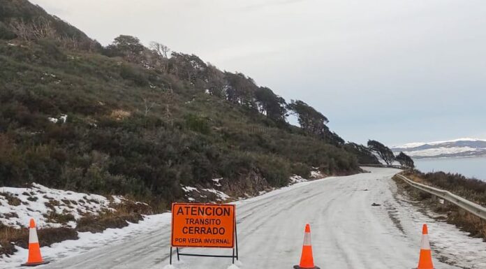 Recomiendan no circular por rutas del sur fueguino ante la presencia de hielo lavado