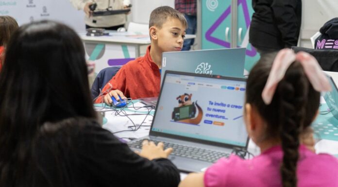 “Archi-Innova”: un nuevo espacio donde las infancias de Ushuaia crean, aprenden y programan