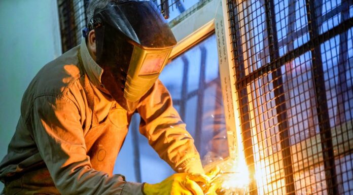 Refaccionan escuelas de la provincia durante el receso invernal para garantizar el inicio de clases