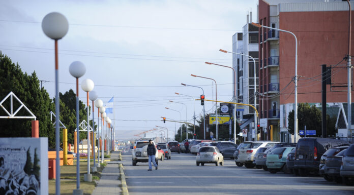 El Municipio de Río Grande y UNTDF acercan orientación universitaria a los barrios