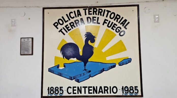 Retirados de la Policía del ex Territorio reclaman por demoras en el pago de haberes y aguinaldo