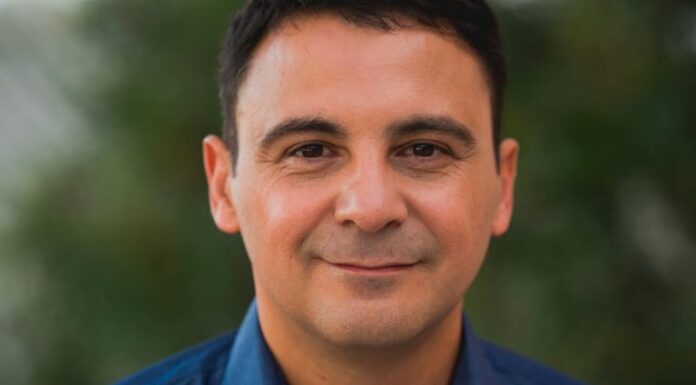 Gustavo Córdoba analizó el escenario electoral en Tierra del Fuego: Milei concentra la mitad del voto joven