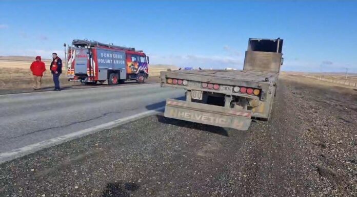 Ráfagas de viento provocaron un incidente con un camión en la RN3