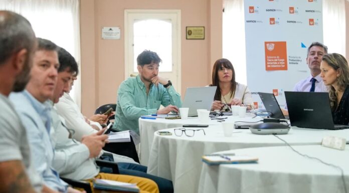 Alarma en el sector textil fueguino: reclamo unificado ante la CAAE por la crisis industrial