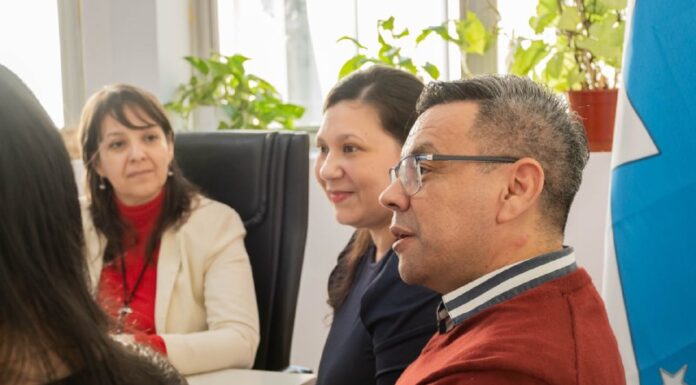 Una familia fueguina llevará la educación a la Antártida: docentes seleccionados para la Campaña 2026