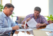 Se firmó el contrato para la ampliación del Colegio Provincial Dr. Ernesto Guevara de Río Grande