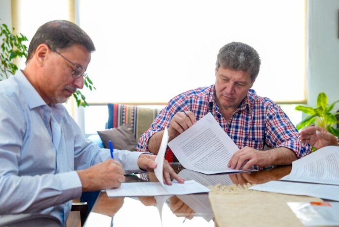 WhatsApp Image 2025-11-17 at 23.37.48