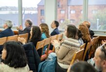 Se presentó en Ushuaia el libro “La Antártida como modelo para la Paz Global”