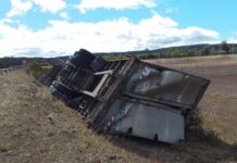 Volcó un camión en cercanías de Tolhuin