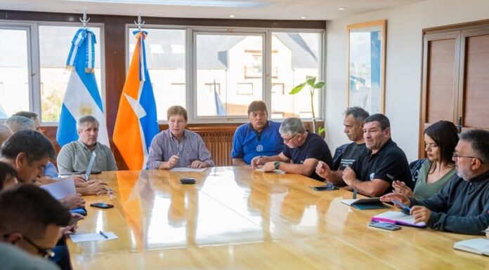 Melella analizó con gremios estatales el panorama económico de la provincia