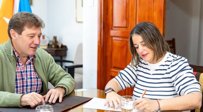 Gustavo Melella oficializó cambios en el Gabinete provincial