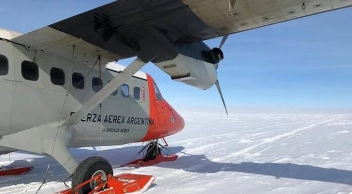 La Fuerza Aérea retoma operaciones en la Antártida con aeronaves Twin Otter