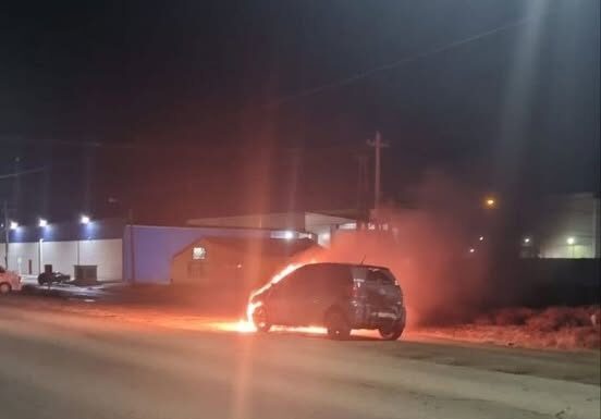 Un vehículo se incendió sobre la Ruta 3