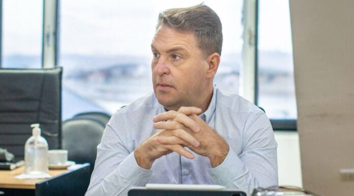 Von Der Thusen pidió abrir una mesa de diálogo para buscar una salida al conflicto educativo