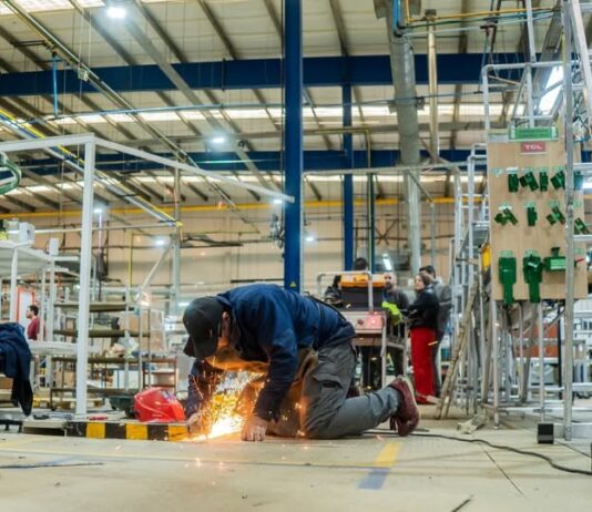 Aires del Sur avanza en la puesta a punto de su planta para retomar la producción