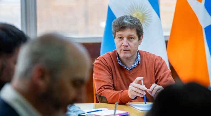Declaran la Emergencia Salarial Docente por 12 meses