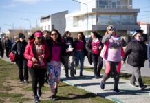 Río Grande se suma a la Caminata Rosa con actividades de concientización